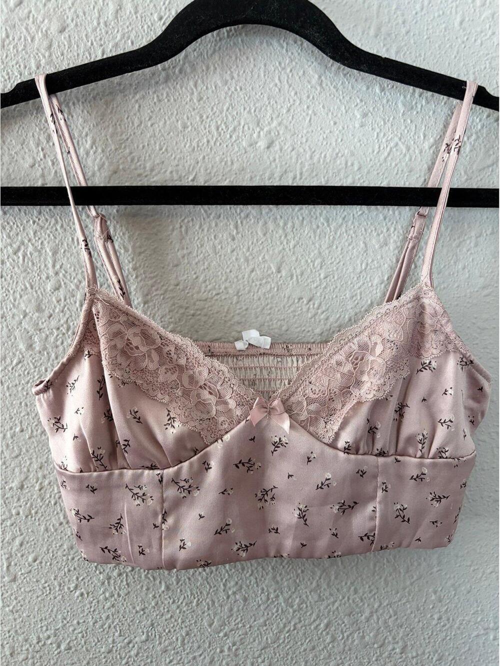 NWT Garage pink lace trim floral cropped tank size S. $27 retail
